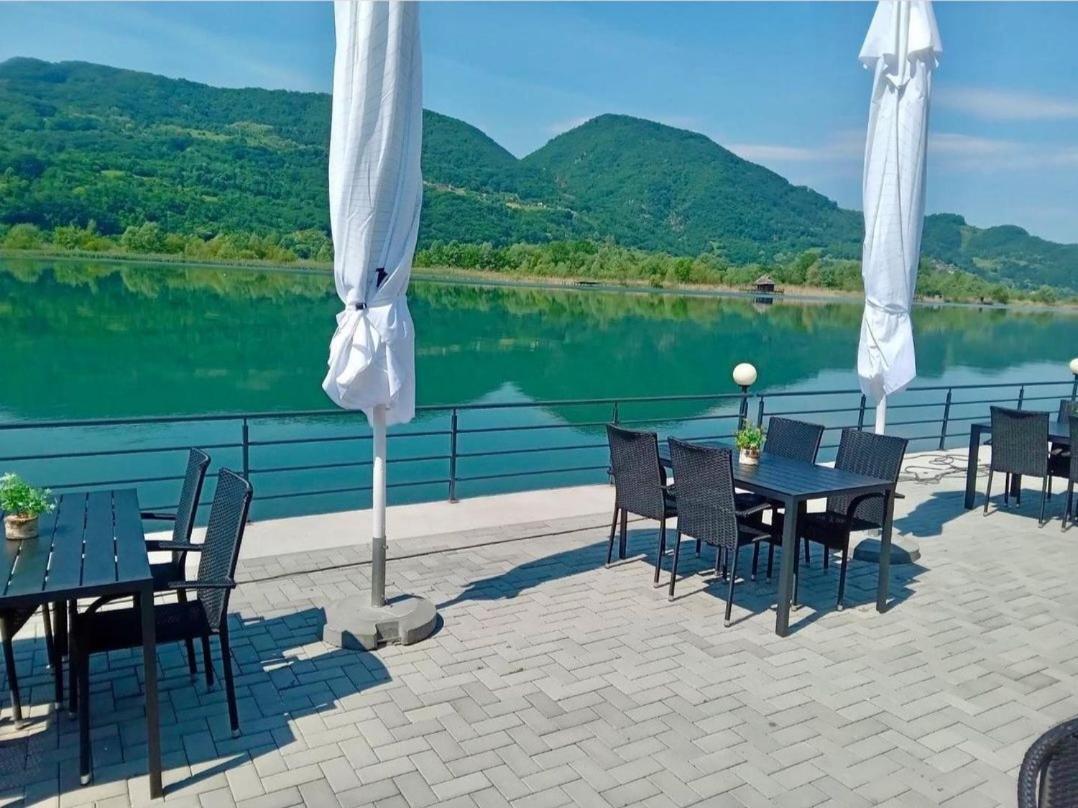 Bed and Breakfast Montekarlo Na Drini Mali Zvornik Exterior foto